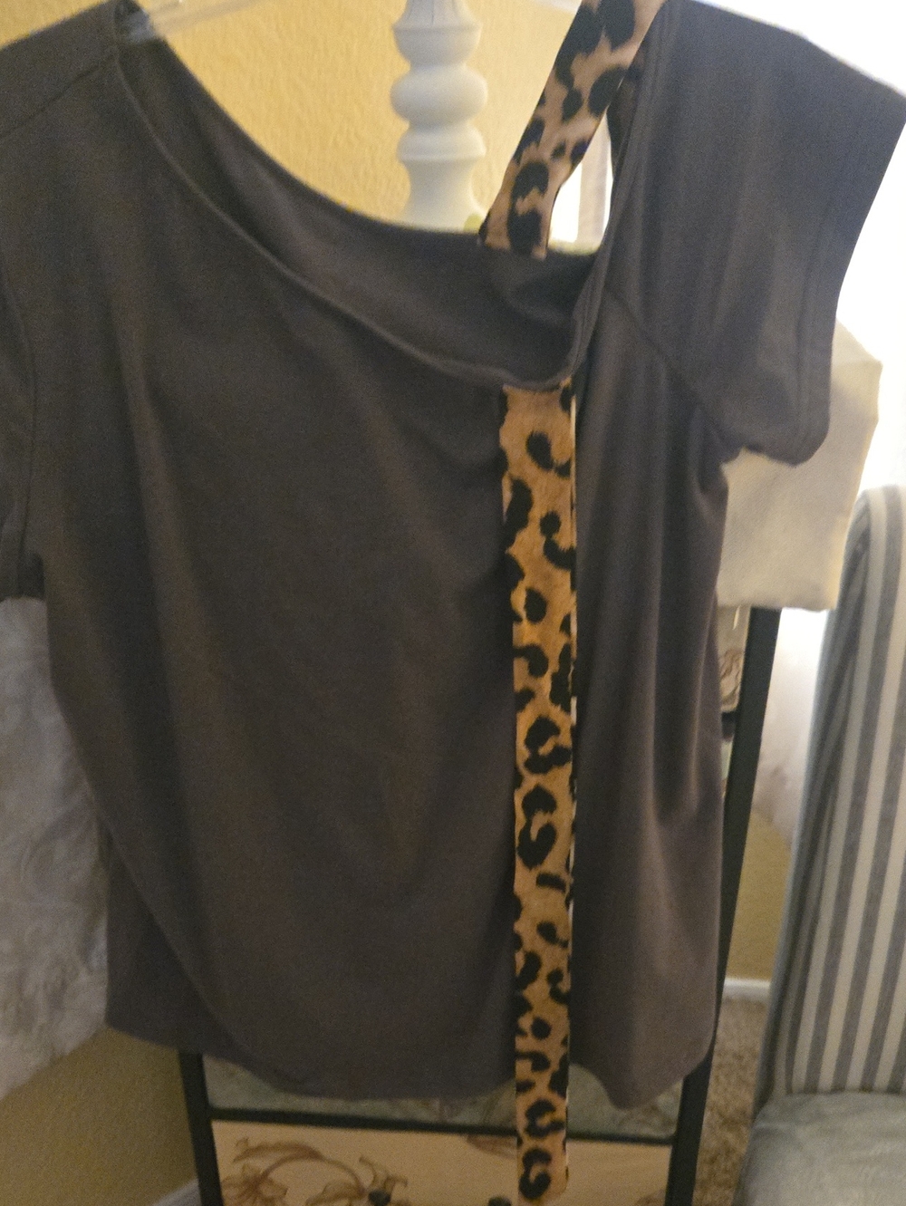 SHEIN Brown Short-Sleeve Top with Leopard-Print Strap